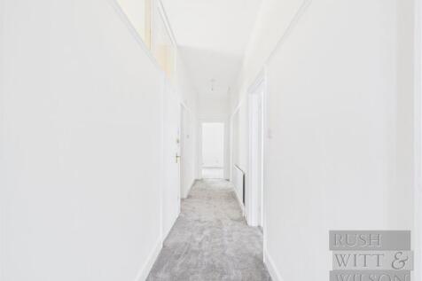 CAM03417G0-PR0710-STILL005.jpg