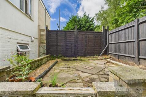 CAM03417G0-PR0766-STILL025.jpg