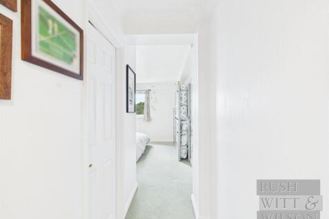 CAM03417G0-PR0769-STILL017.jpg