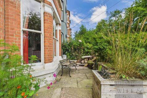 Property Image 38