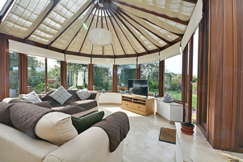 Family Room/Conservatory