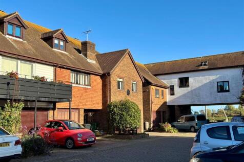 11 RCQ Streetview.jpg