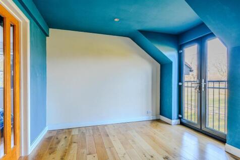 Playroom/Dressing Room/Bedroom Five