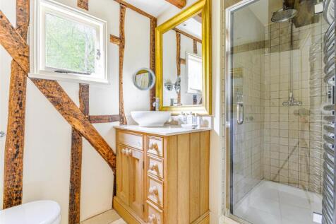 En-suite Bedroom One