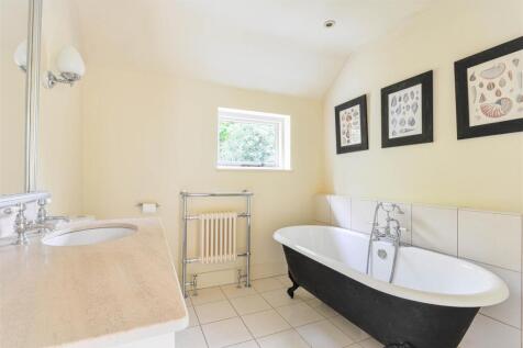En-suite to Bedroom Two