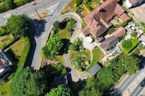 dji_fly_20250703_151840_107_1751552556295_photo_op