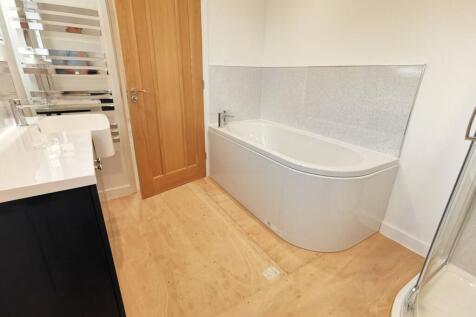 Master En-Suite