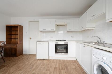 37 The Moorings 012.JPG