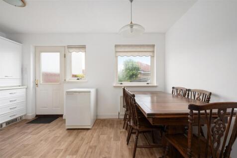 37 The Moorings 014.JPG