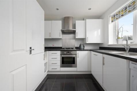 52 Middlebank Rise 006.JPG