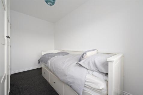52 Middlebank Rise 017.JPG