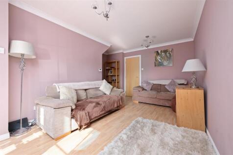 19 Craigflower Court 006.JPG