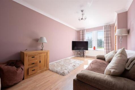 19 Craigflower Court 007.JPG
