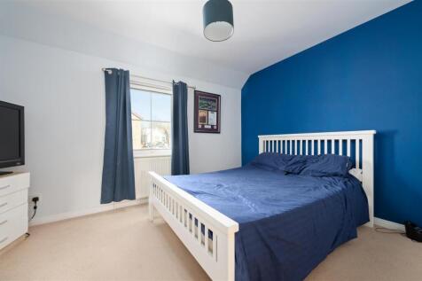 19 Craigflower Court 012.JPG