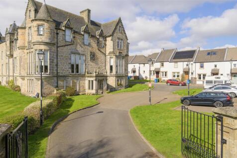 19 Craigflower Court 003.jpg