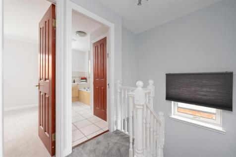 25 Colliston Road 013.JPG