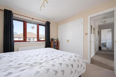 13 Westhall Crescent 018.JPG
