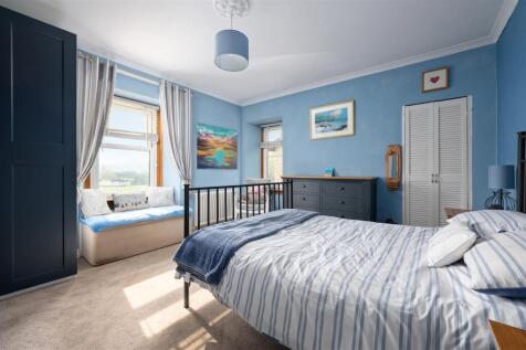 4 Preston Crescent 024.JPG