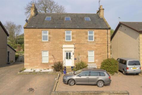 4 Preston Crescent 002.jpg