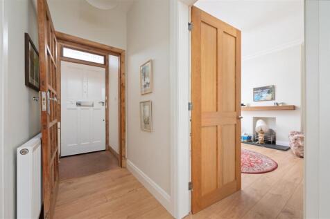 87 Arthur Street 003.JPG