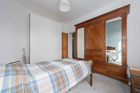 87 Arthur Street 006.JPG