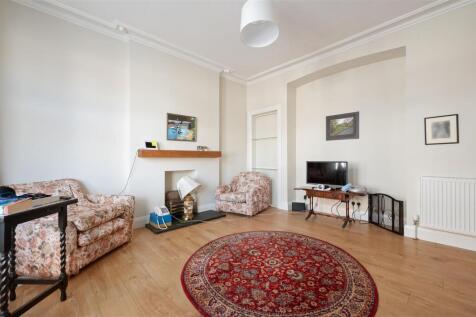 87 Arthur Street 009.JPG