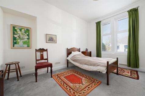 87 Arthur Street 010.JPG