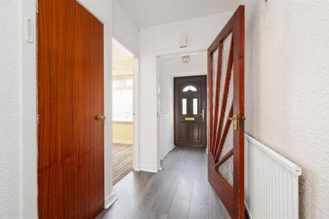 25 Springhill Brae 004.jpg