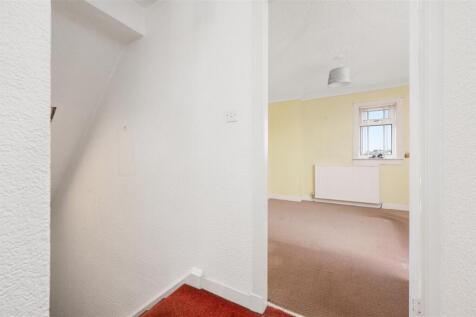 25 Springhill Brae 015.jpg