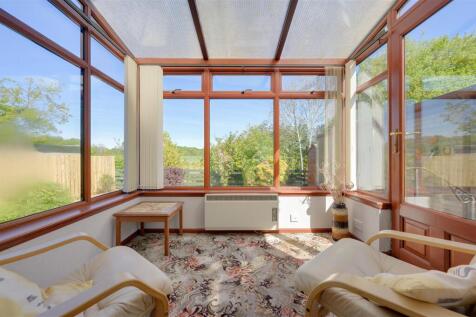 23 Glen Moriston Drive 017.jpg