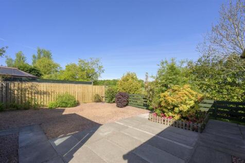 23 Glen Moriston Drive 019.jpg