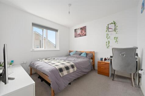 137 McDonald Street 017.JPG