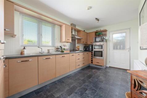 12 Tirran Drive 010.JPG