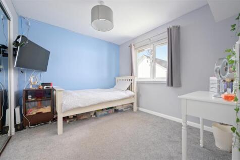 12 Tirran Drive 014.JPG