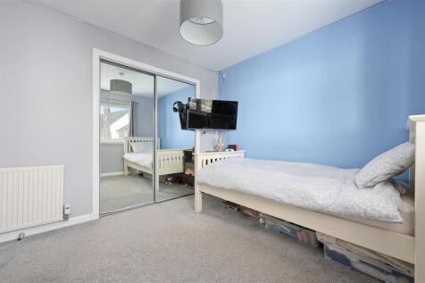 12 Tirran Drive 015.JPG
