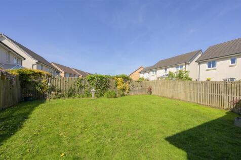 12 Tirran Drive 024.jpg