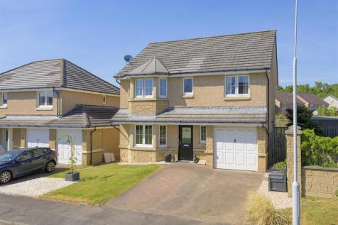 12 Tirran Drive 003.jpg