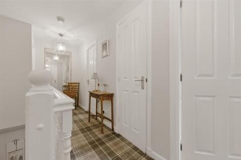 12 Trran Drive 029.jpg