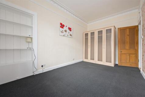 22a Brucefiled Avenue 010.JPG