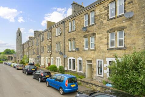 22a Brucefiled Avenue 002.jpg