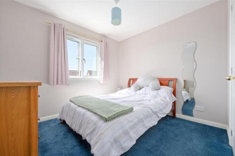 37 Dovecot Way 018.JPG