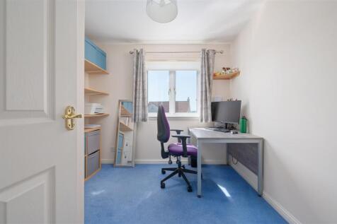 37 Dovecot Way 024.JPG