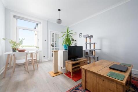 3HiltonView010.JPG