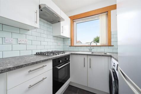 7MorlichCourt011.JPG