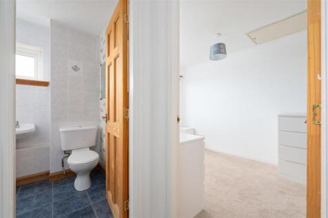 7MorlichCourt013.JPG