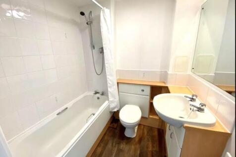 178 - bathroom.JPG
