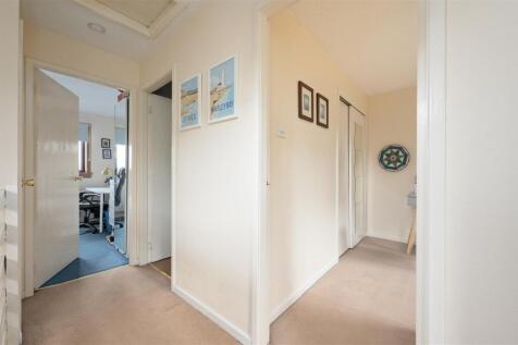 71StruanPlace015.JPG