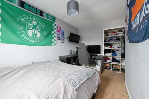 71StruanPlace022.JPG