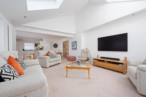 8GlenMoristonDrive020.JPG