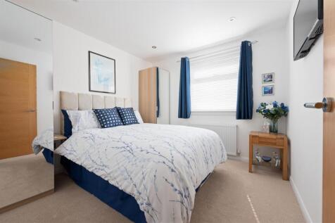 8GlenMoristonDrive008.JPG
